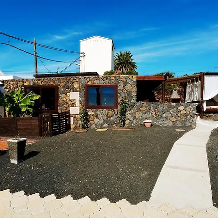 Villa Lava Macher