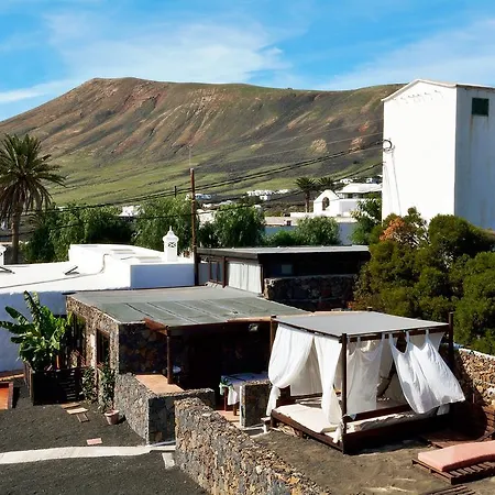 Lava Villa *